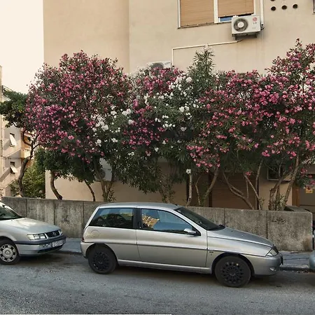 Apartamento Rajna *